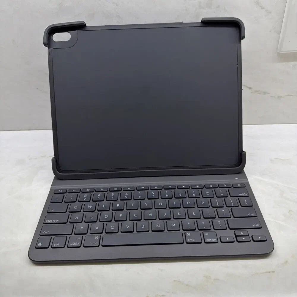 Logitech Slim Folio Pro YR0070 Bluetooth Keyboard iPad 2nd and 3rd Generation